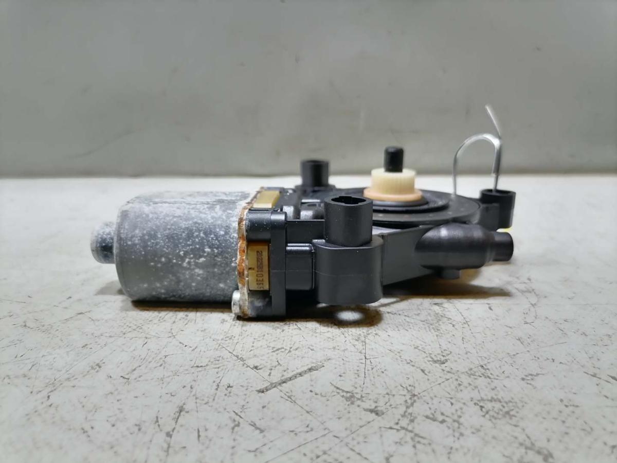 Porsche Macan original Fensterhebermotor hinten links Bj.2015